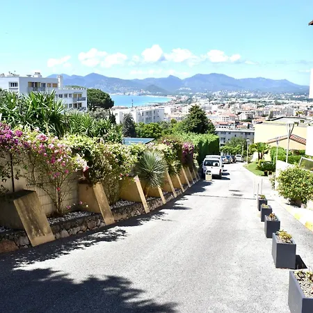 Appartement Magnifique 2 Pièces Au Calme
